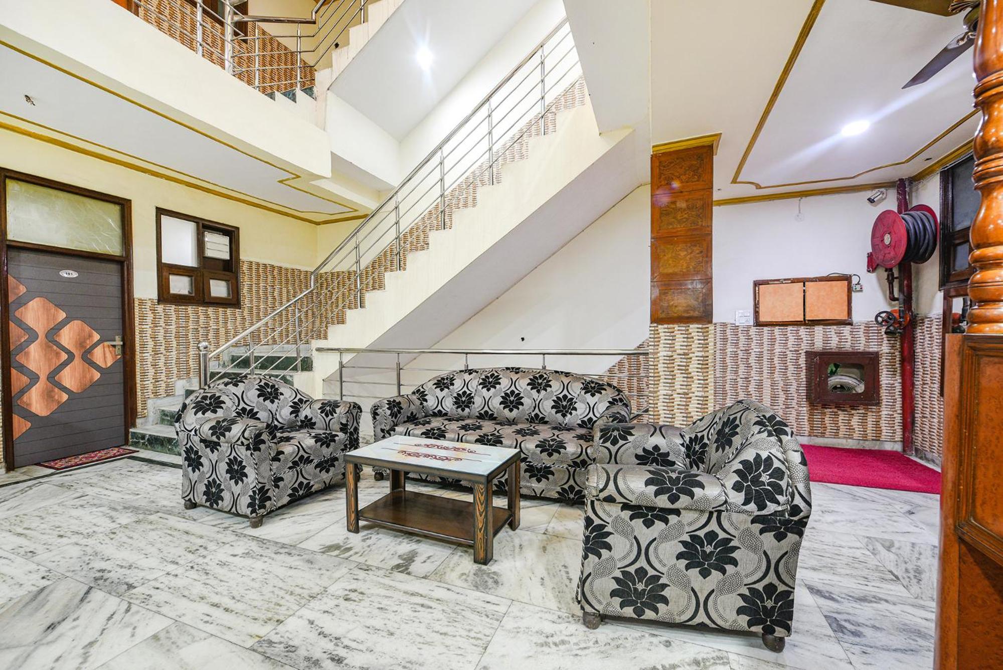 Fabhotel Royal Inn Chandīgarh Zewnętrze zdjęcie